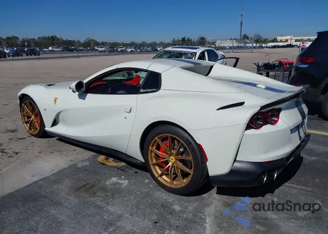 2022 Ferrari 812 Gts z USA, uszkodzony, nr VIN ZFF97CMA9N0277469